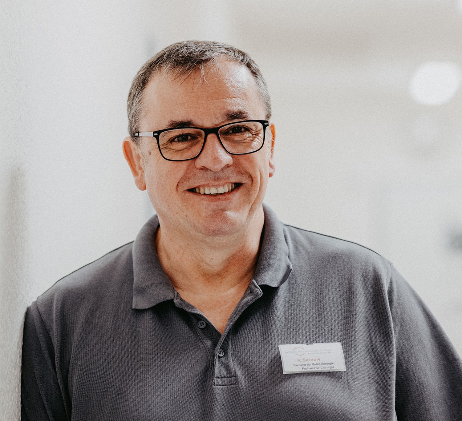 R. Sarnow, Facharzt für Chirurgie und Gefäßchirurgie